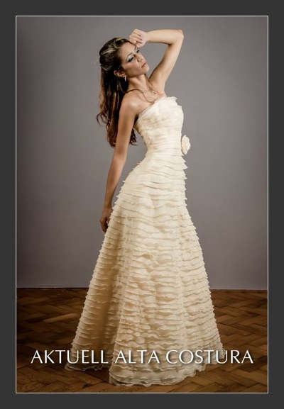 Vestido de novia en Buenos Aires - Vestidos para casamiento en Capital Federal - Silvina Sigal - Diseñadora Argntina - Aktuell Alta Costura